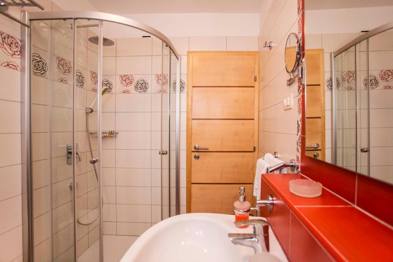 Apartments Romano Rovinj Eksteriør billede